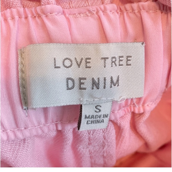 NWT Love Tree Paperbag High Waisted
Premium Denim Shorts - Picture 8 of 13